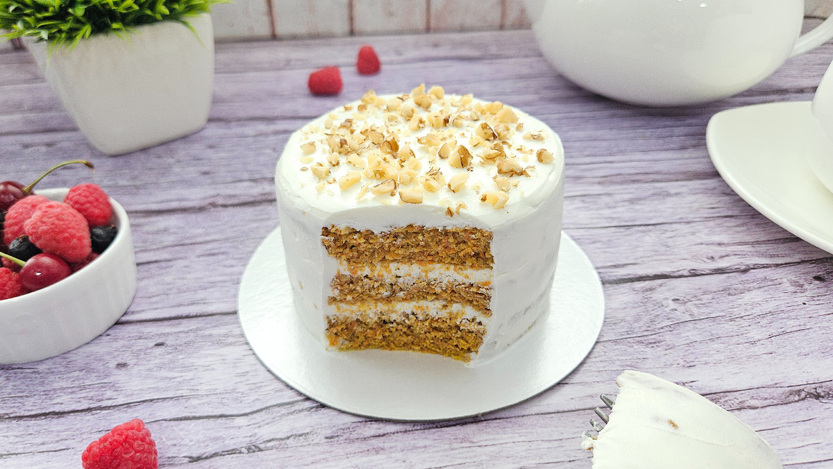 Нежный морковный торт за 5 минут в микроволновке