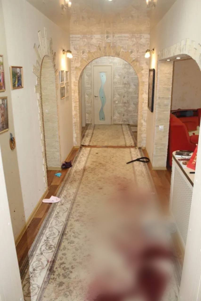 Ревнивец убил бывшую жену, ранил её ухажёра и себя в Енисейском районе Ревнивец убил бывшую жену, ранил её ухажёра и себя в Енисейском районе