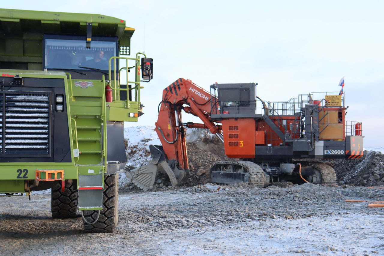 На месторождении Ведуга в Северо-Енисейском округе вышли на проектную добычу руды