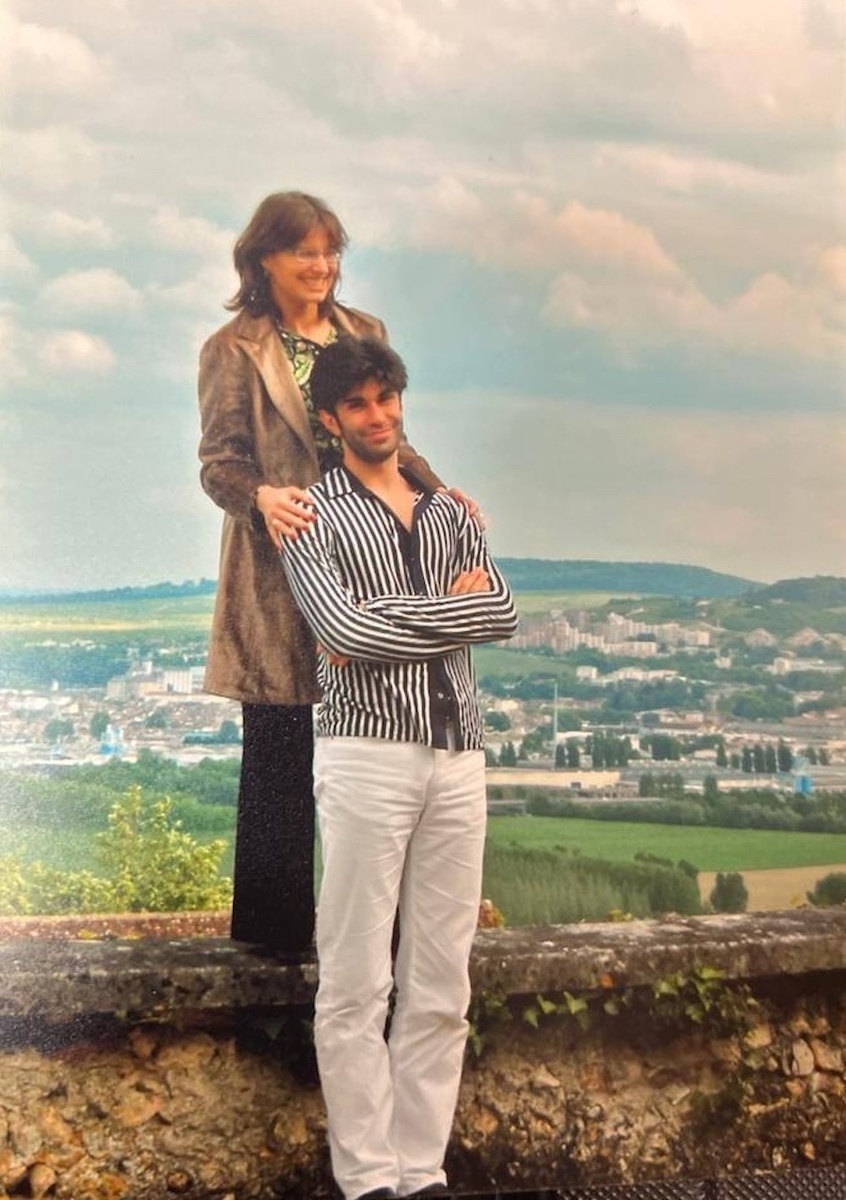 Шампанское и его история: от легенд к современности