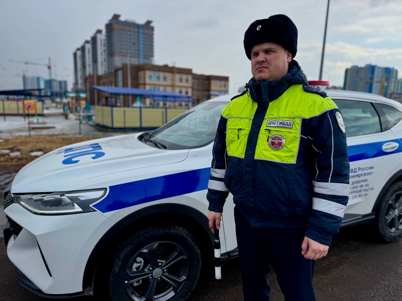 Красноярские инспекторы ДПС провели рейд «Детское удерживающее устройство» в Центральном районе