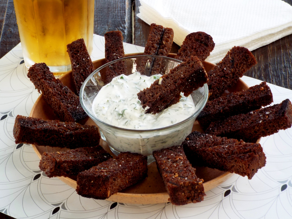 Гренки на углях: просто, быстро и невероятно вкусно