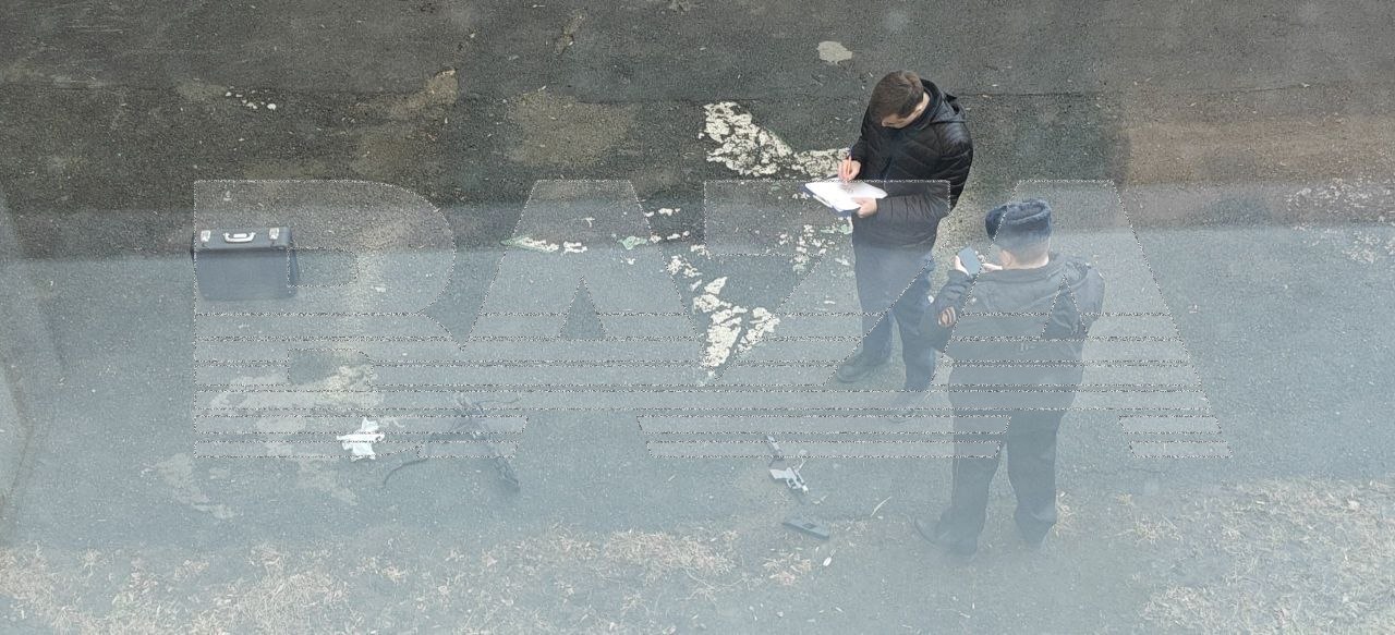 Школьник выстрелил в одноклассницу из сигнального пистолета в Челябинске Школьник выстрелил в одноклассницу из сигнального пистолета в Челябинске