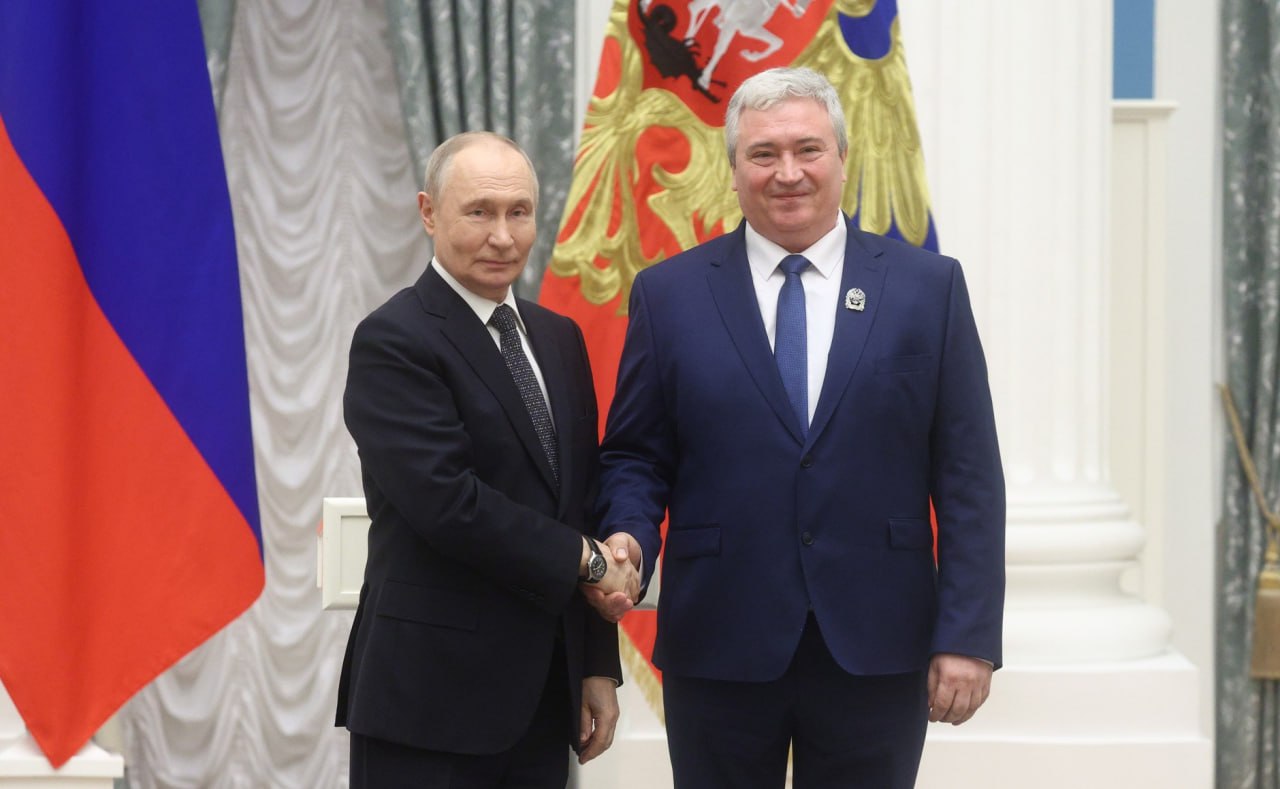 Ольга Любимова: Владимир Владимирович Путин вручил премии Президента для молодых деятелей культуры и в области литературы и искусства за произведения для детей и юношества Ольга Любимова: Владимир Владимирович Путин вручил премии Президента для молодых деятелей культуры и в области литературы и искусства за произведения для детей и юношества