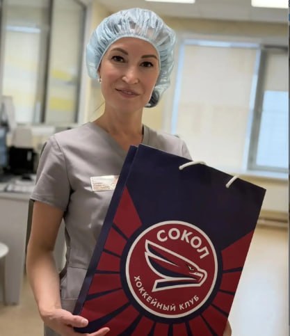 Хоккеисты поддержали раненых школьников в ожоговом центре Красноярска