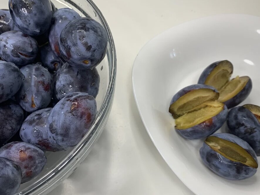 Угоняем соусы на зиму: сливовая аджика, которая взорвет ваши вкусовые рецепторы