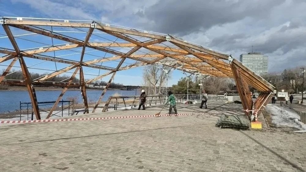 В Красноярске приступили к обновлению Ярыгинской набережной