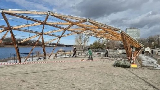 В Красноярске обновляют Ярыгинскую набережную