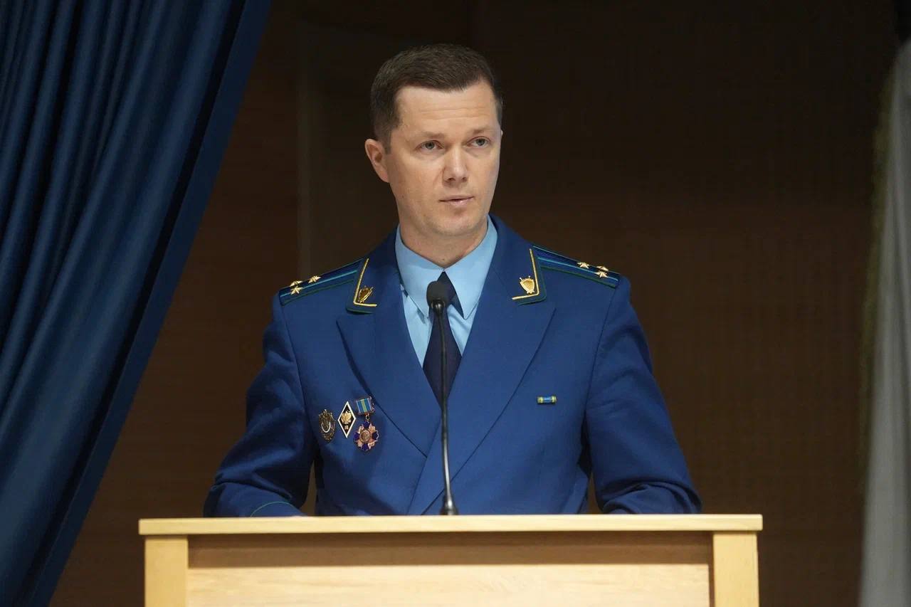 Резонансные нападения в школах, рост правонарушений среди несовершеннолетних и системные просчеты в профилактике — эти вопросы стали главными на расширенном заседании коллегии в прокуратуре Красноярского края Резонансные нападения в школах, рост правонарушений среди несовершеннолетних и системные просчеты в профилактике — эти вопросы стали главными на расширенном заседании коллегии в прокуратуре Красноярского края