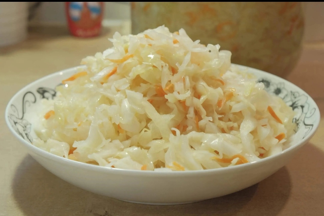 Как квасить капусту: секреты хрустящей и полезной закуски