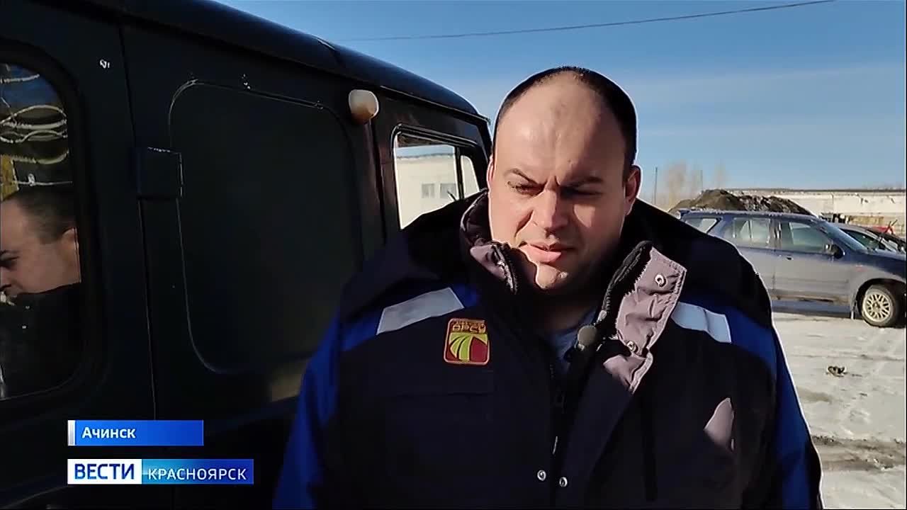 Жители Ачинска передали автомобиль для бойцов в зону СВО