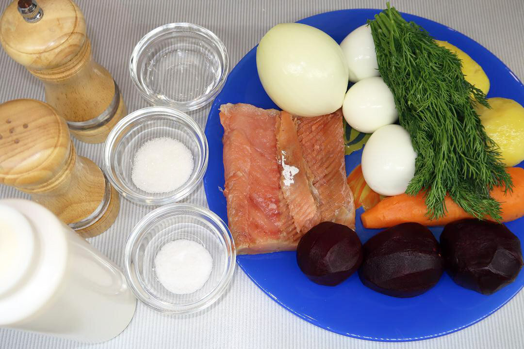 Салат горбуша под шубой: эффектное угощение для праздничного стола