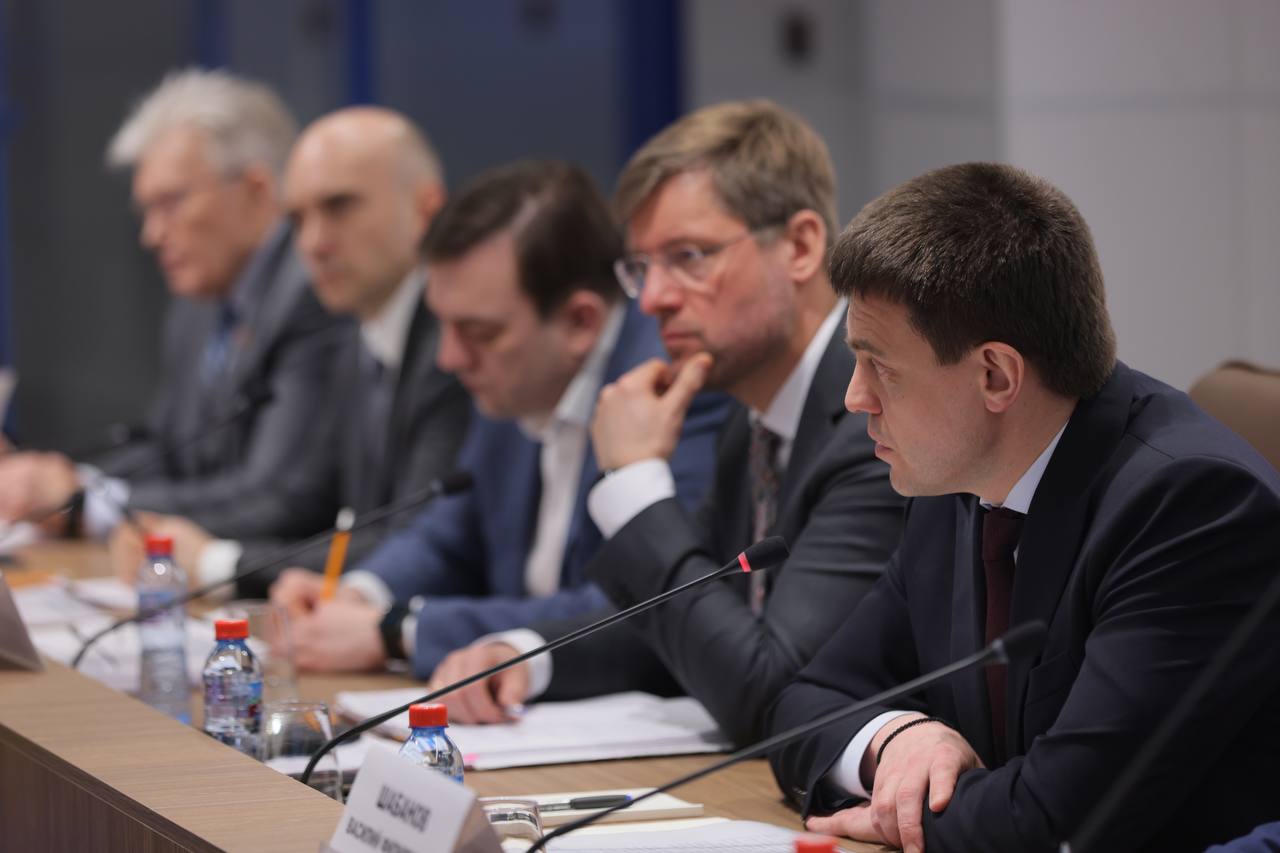 Михаил Котюков: Вместе с учёными и руководителями министерств определили, какие научные исследования нужны нашим предприятиям и отраслям Михаил Котюков: Вместе с учёными и руководителями министерств определили, какие научные исследования нужны нашим предприятиям и отраслям