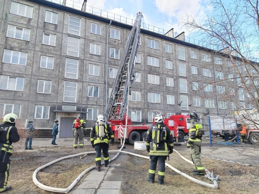 В г. Красноярске пожарные ГУФСИН и ГУ МЧС провели совместные пожарно-тактические занятия