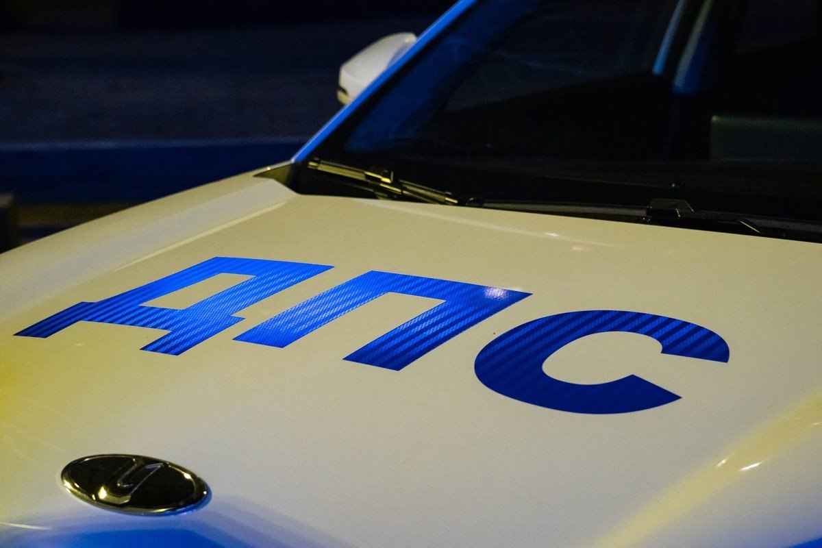 Наряд дорожно-патрульной службы ночью остановил автомобиль Toyota Corona на 4-м километре автодороги Уяр – Партизанское