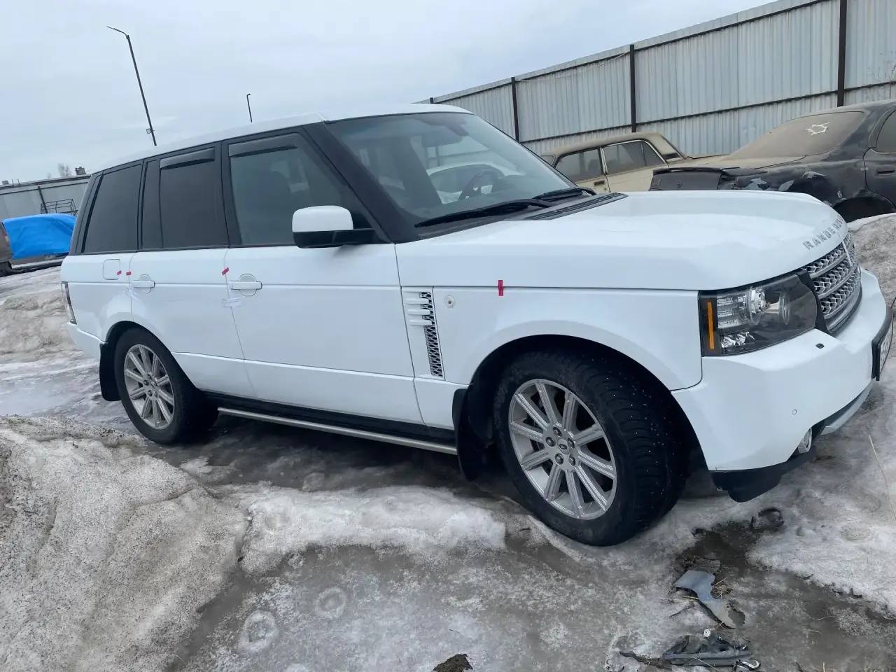 По ходатайству дознавателя ачинской полиции наложен арест на дорогостоящий автомобиль, собственник которого предстанет перед судом за повторную езду в состоянии опьянения без прав