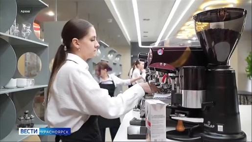 Красноярцы стали чаще есть фаст-фуд и готовую еду из супермаркетов