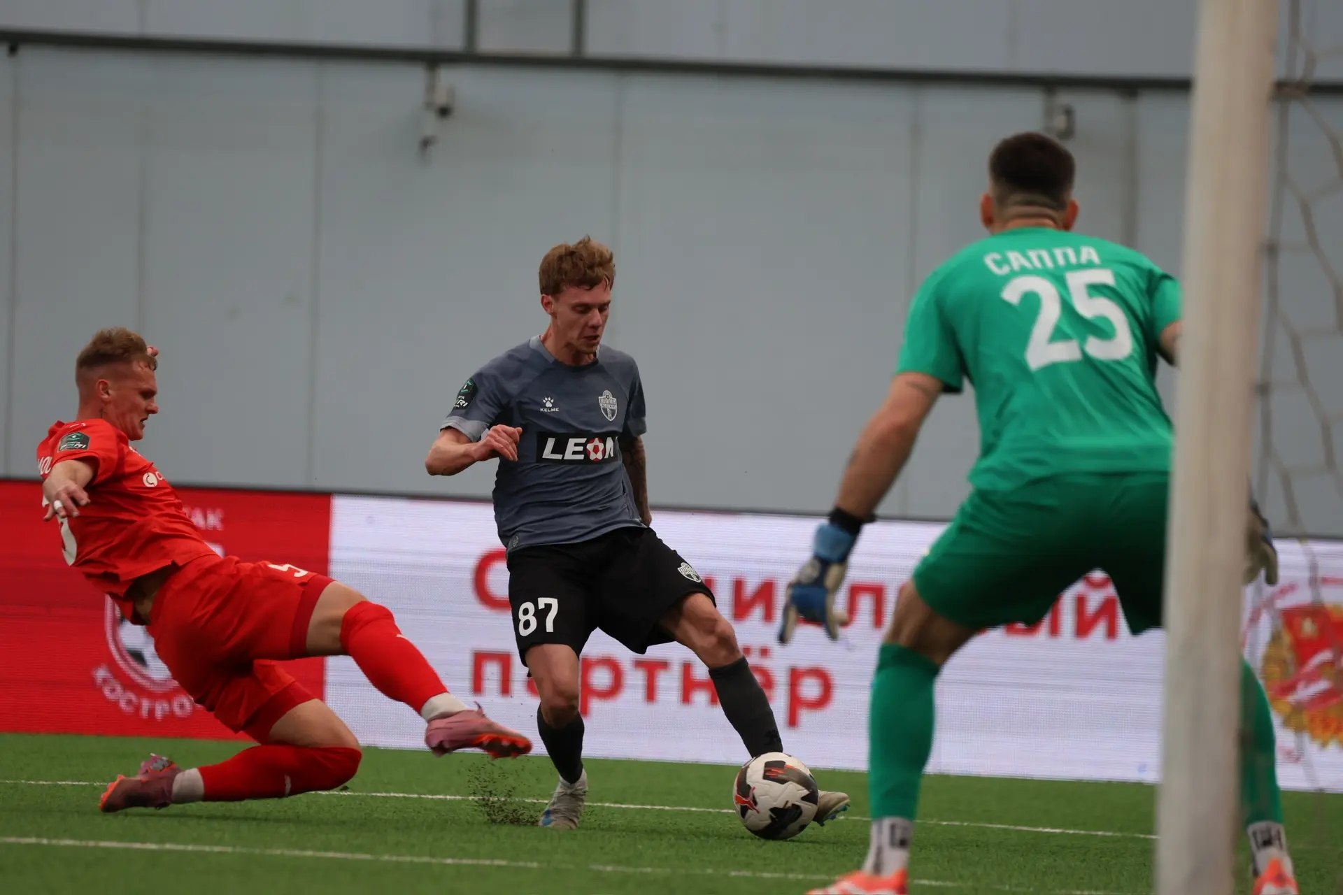 Футболисты «Енисея» уступили костромскому «Спартаку» в Химках Футболисты «Енисея» уступили костромскому «Спартаку» в Химках