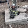 Спасатели вытащили щеночка из колодца в Ужуре
