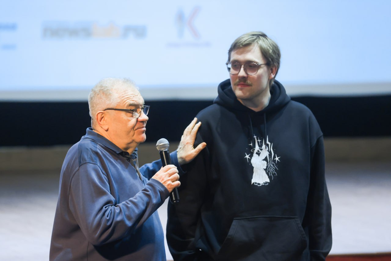 #кино. В Красноярске стартовало эхо фестиваля «Сталкер» — благотворительная акция киносмотра, в рамках которой представляют игровые, документальные и анимационные работы о правах человека Фестиваль открылся 5 апреля в Доме... #кино. В Красноярске стартовало эхо фестиваля «Сталкер» — благотворительная акция киносмотра, в рамках которой представляют игровые, документальные и анимационные работы о правах человека Фестиваль открылся 5 апреля в Доме...