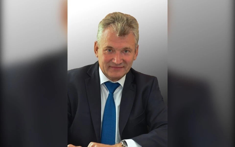 В Енисейске вынесли приговор Михаилу Колыванову, напавшему с кулаками на главу города Валерия Никольского прямо во время приема