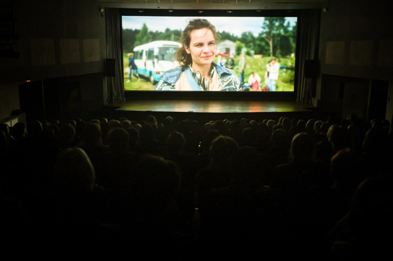 #кино. В Красноярске стартовало эхо фестиваля «Сталкер» — благотворительная акция киносмотра, в рамках которой представляют игровые, документальные и анимационные работы о правах человека Фестиваль открылся 5 апреля в Доме... #кино. В Красноярске стартовало эхо фестиваля «Сталкер» — благотворительная акция киносмотра, в рамках которой представляют игровые, документальные и анимационные работы о правах человека Фестиваль открылся 5 апреля в Доме...