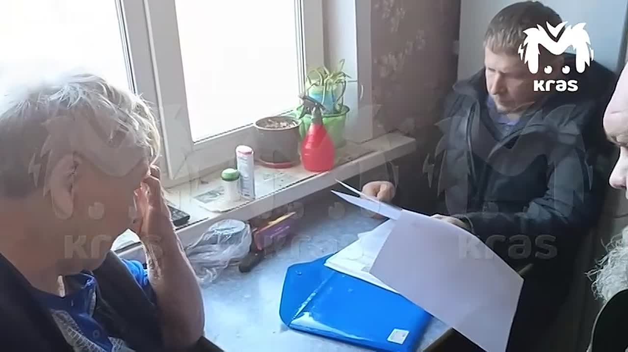 Бабушку из разваливающегося дома в Богучанах включили в приоритетный список на расселение