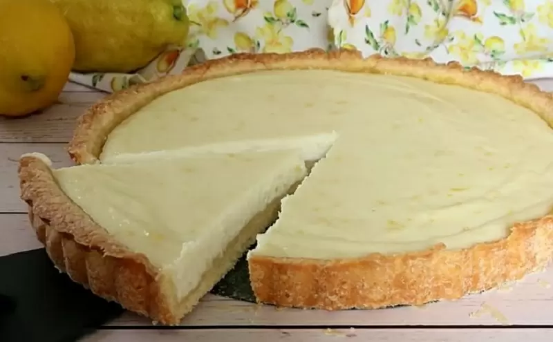 Лимонно-сырный пирог: свежий взгляд на легкий и ароматный десерт