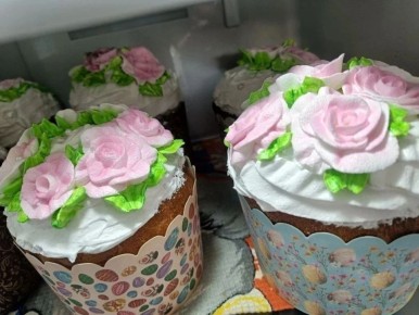 Передали освящённые куличи бойцам СВО, проходящим лечение и реабилитацию в Красноярске