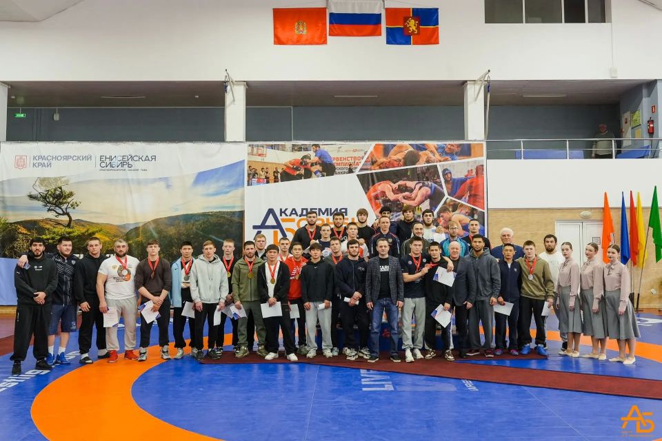 � ������������ ����������� 15 ������� ���������� ������ �� �����-������� ������