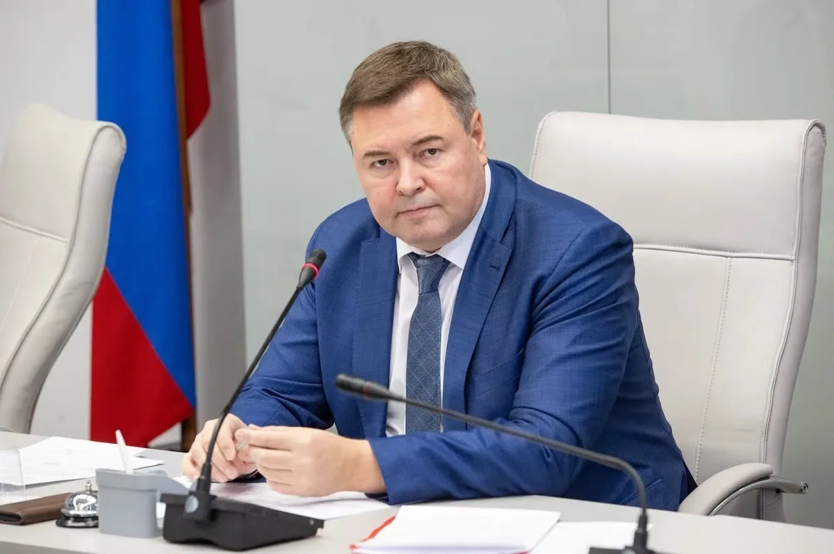 Вице-спикер Дмитрий Свиридов сегодня принимает поздравления от коллег и сотрудников аппарата краевого парламента по случаю своего дня рождения