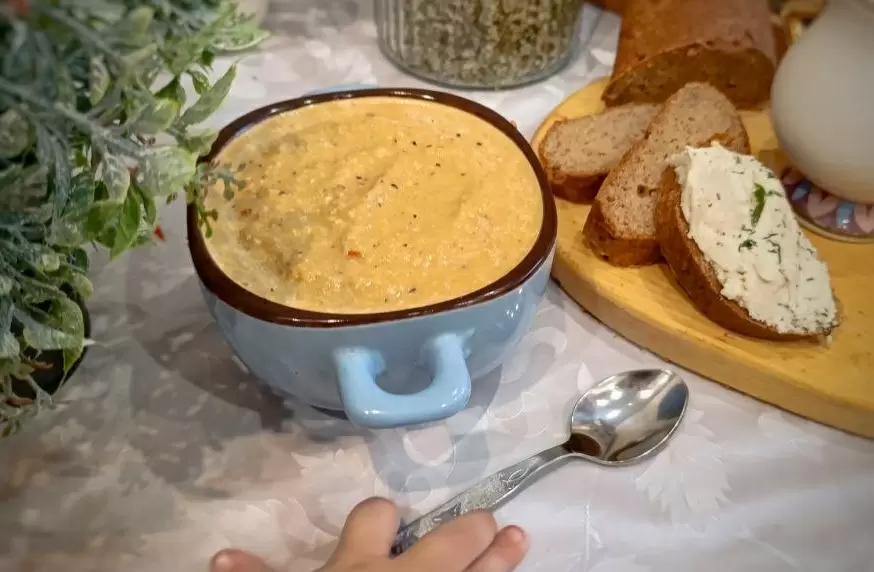 Лето без плиты: освежающий холодный суп из цветной капусты для знойных дней