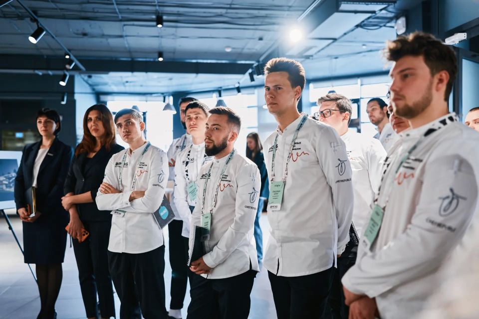 16 ������� �������, ��-����� � ����� �� ���� ������ ��������� � �����������, ����� ������ ��������