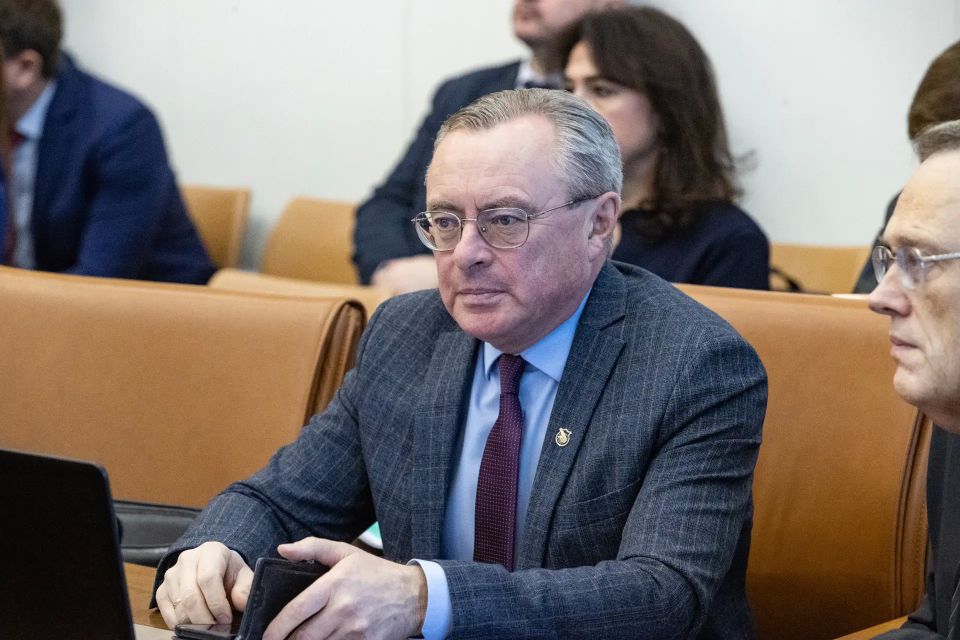 � ������� ������ ��������� ����������� ������������ � �������