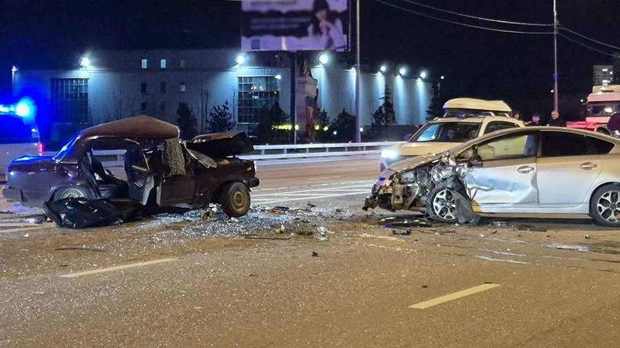 За прошедшие сутки на российских дорогах произошло 281 ДТП, в которых погибли 24 и получили ранения 326 человек