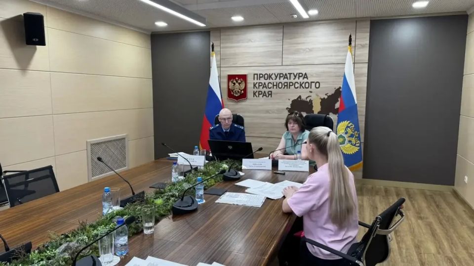 Первый заместитель прокурора края Артем Шибаков провел личный прием граждан по вопросам защиты прав детей-инвалидов и несовершеннолетних с ограниченными возможностями здоровья