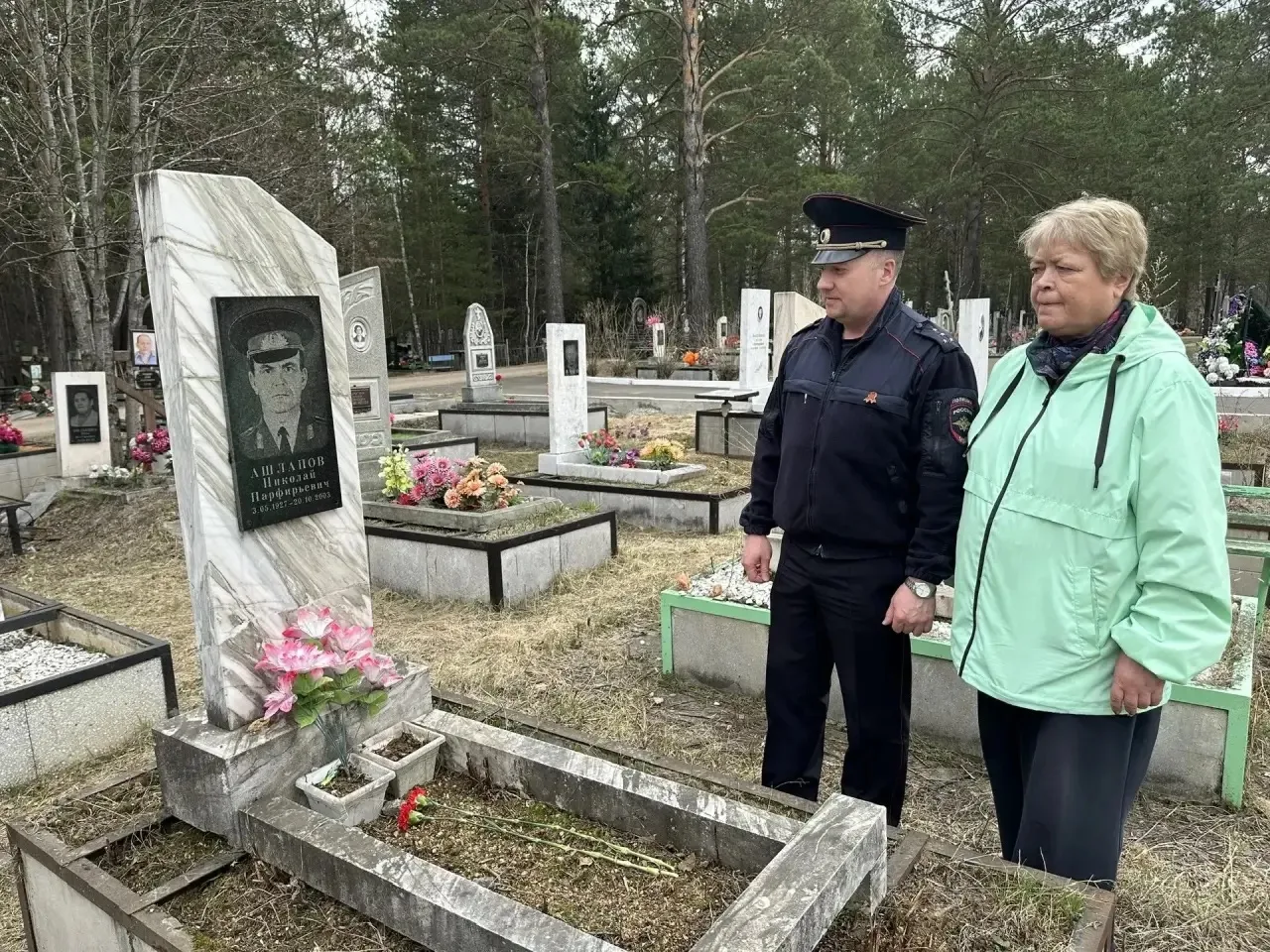 Память жива: как полицейские и кадеты сохраняют историю Память жива: как полицейские и кадеты сохраняют историю