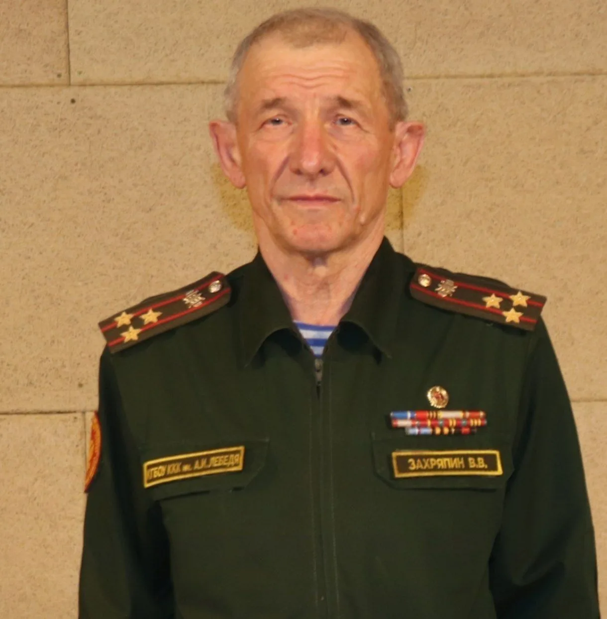 Уха, сок, булочка и чай — после такого меню красноярские кадеты почувствовали себя плохо