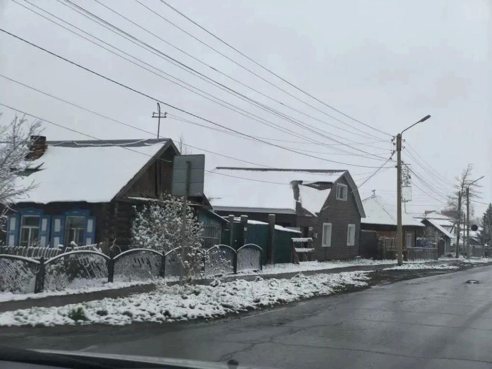 До начала лета осталось меньше двух недель, однако жителям некоторых территорий об этом напомнить не лишнее До начала лета осталось меньше двух недель, однако жителям некоторых территорий об этом напомнить не лишнее