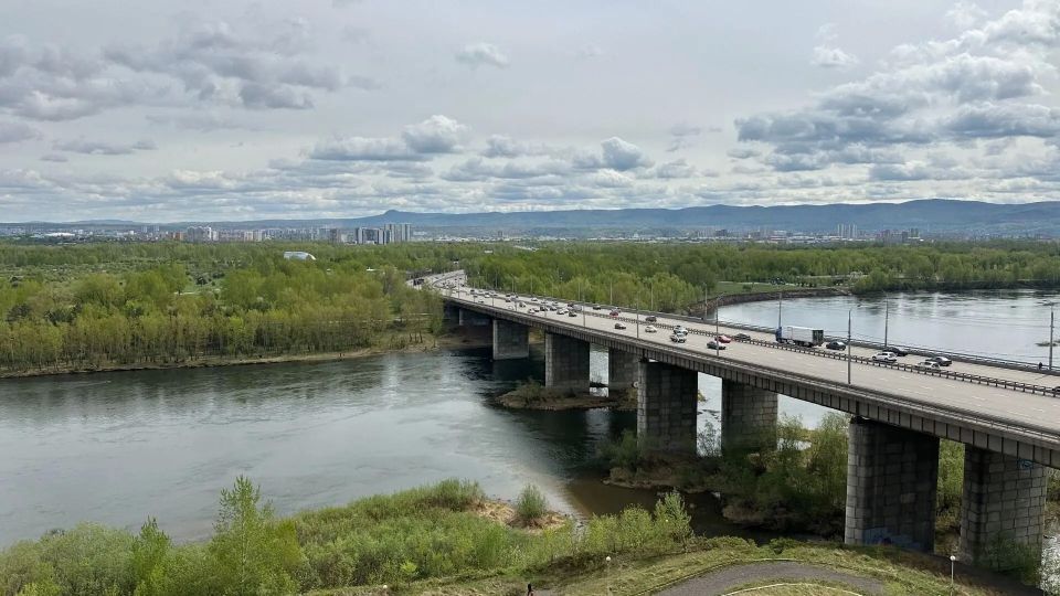 С 23 мая до конца октября на нескольких мостах Красноярска будет ограничено движение в связи с ремонтными работами