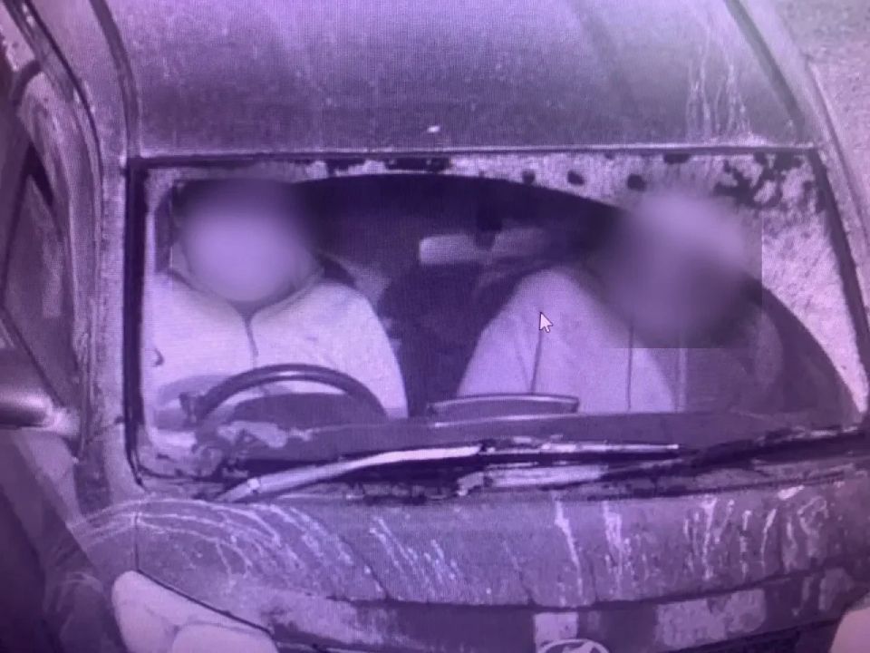 Переплавил всё золото в слитки: полицейские Красноярского края задержали в Санкт-Петербурге мужчину, подозреваемого в ограблении ачинского ювелирного магазина Переплавил всё золото в слитки: полицейские Красноярского края задержали в Санкт-Петербурге мужчину, подозреваемого в ограблении ачинского ювелирного магазина