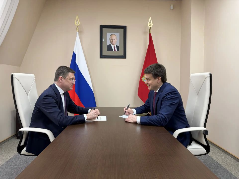 Александр Новак провел заседание оргкомитета по подготовке к 400-летию Красноярска Александр Новак провел заседание оргкомитета по подготовке к 400-летию Красноярска