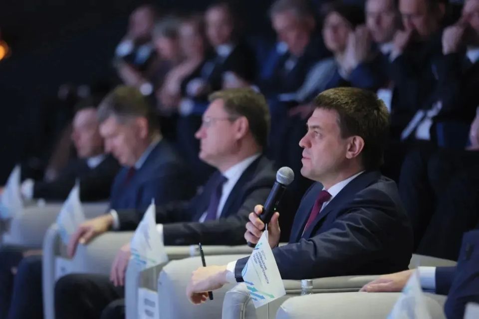 Михаил Котюков: Красноярский край сегодня — лидер в Сибири по уровню производительности труда, а наш Региональный центр компетенций входит в пятёрку лучших в России Михаил Котюков: Красноярский край сегодня — лидер в Сибири по уровню производительности труда, а наш Региональный центр компетенций входит в пятёрку лучших в России