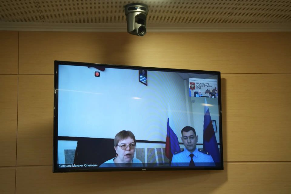 В преддверии Дня защиты детей первый заместитель прокурора края Артем Шибаков провел личный прием граждан по вопросам защиты прав несовершеннолетних В преддверии Дня защиты детей первый заместитель прокурора края Артем Шибаков провел личный прием граждан по вопросам защиты прав несовершеннолетних