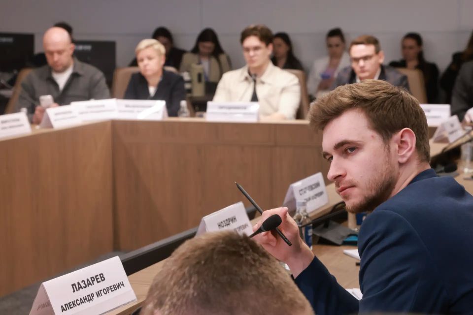 Александр Новак принял участие в пленарной сессии в рамках форума по повышению производительности труда Александр Новак принял участие в пленарной сессии в рамках форума по повышению производительности труда