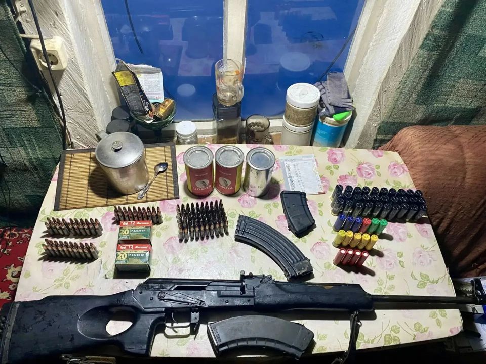 В Кежемском округе полицейские выявили факт незаконного хранения оружия и боеприпасов В Кежемском округе полицейские выявили факт незаконного хранения оружия и боеприпасов