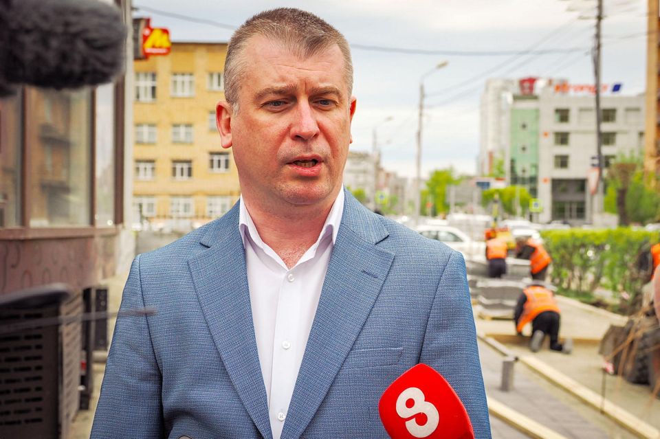 Депутаты контролируют ремонт поперечных улиц Красноярска Депутаты контролируют ремонт поперечных улиц Красноярска
