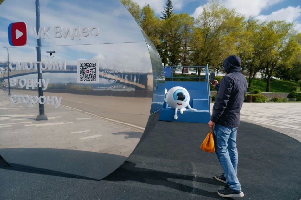 На Центральной набережной Красноярска появилось новое место для фото На Центральной набережной Красноярска появилось новое место для фото