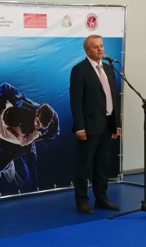 В Емельяновском округе открылся новый спортивный зал дзюдо «Заря» В Емельяновском округе открылся новый спортивный зал дзюдо «Заря»