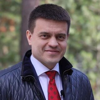 Губернатор, секретарь реготделения «Единой России» Михаил Котюков принял участие в электронном предварительном голосовании